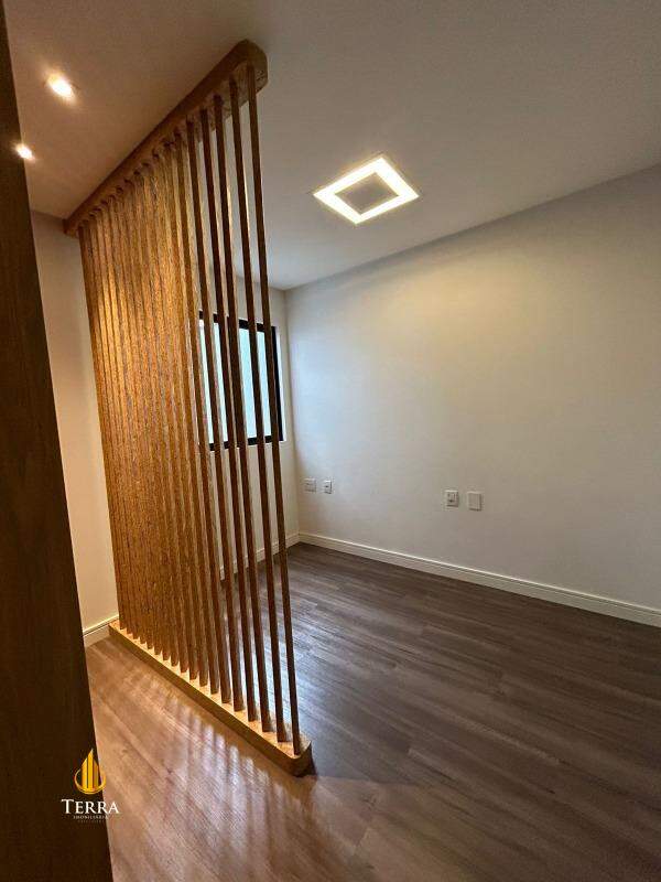 Residencial Veneto Apartamento com 3 quartos, Praia dos Amores: 