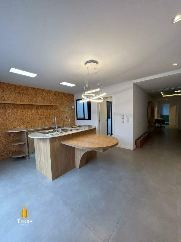 Residencial Veneto Apartamento com 3 quartos, Praia dos Amores: 