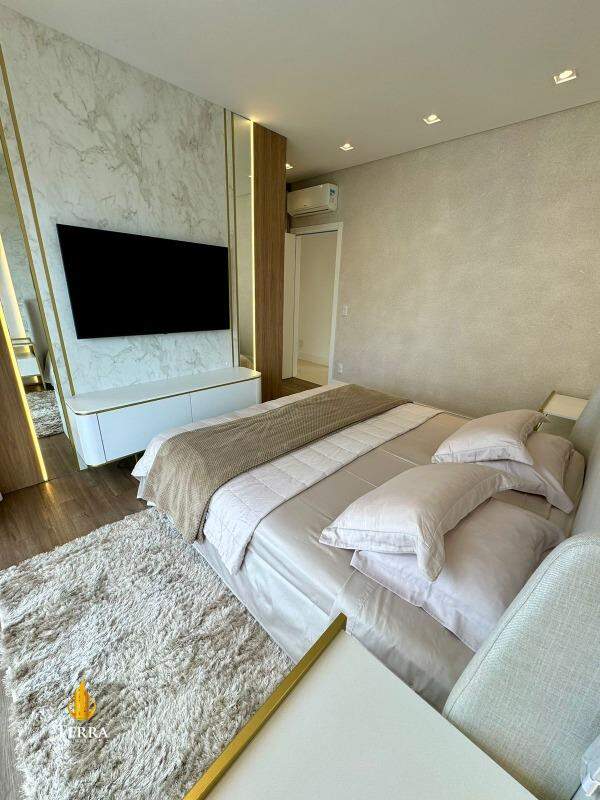 Edifício Salvatore Residenziale Apartamento com 3 quartos, Centro: 