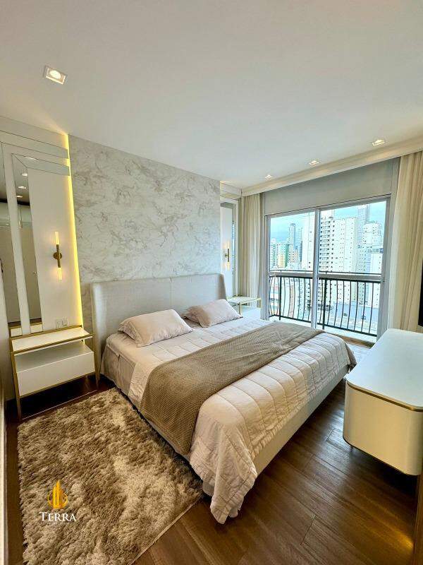 Edifício Salvatore Residenziale Apartamento com 3 quartos, Centro: 