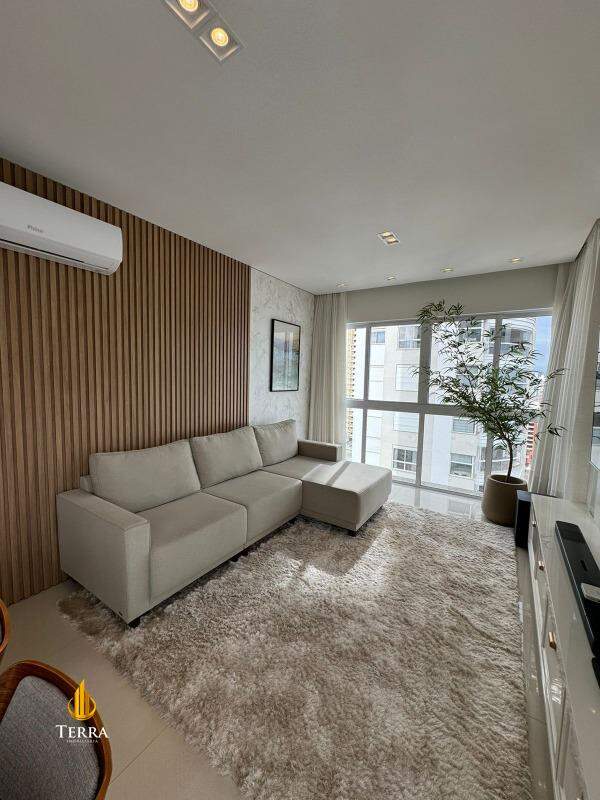 Edifício Salvatore Residenziale Apartamento com 3 quartos, Centro: 