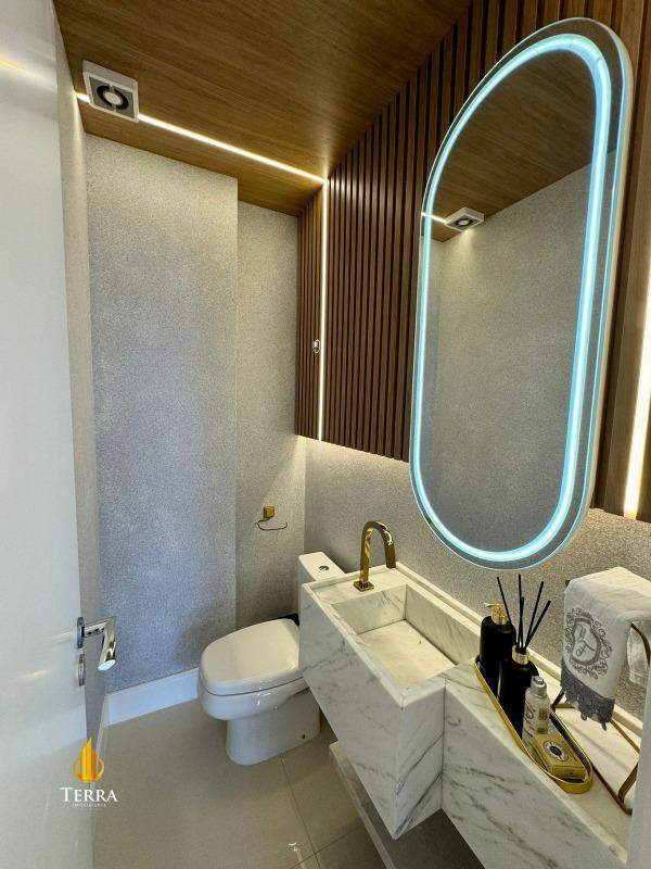 Edifício Salvatore Residenziale Apartamento com 3 quartos, Centro: 