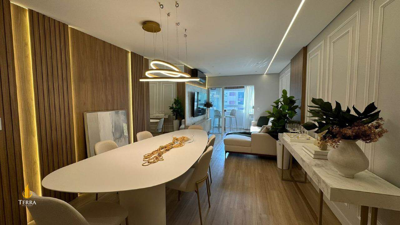 Edifício Valle Encantado Apartamento com 3 quartos, Centro: 