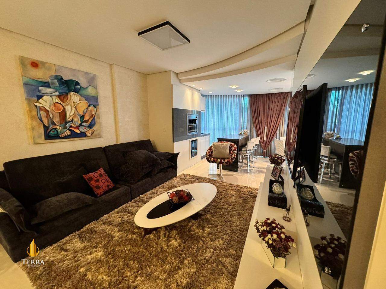 Le Majestic Residence Apartamento com 3 quartos, Centro: 