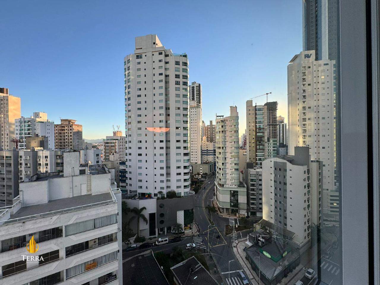 Le Majestic Residence Apartamento com 3 quartos, Centro: 