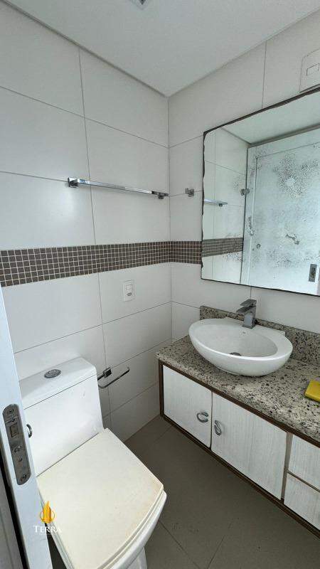 Emerald Apartamento com 2 quartos, Praia Brava: 