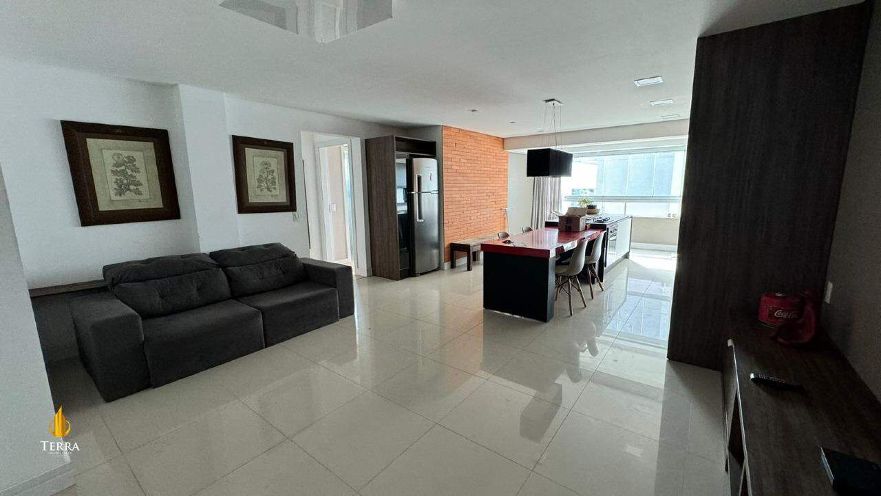 Emerald Apartamento com 2 quartos, Praia Brava: 