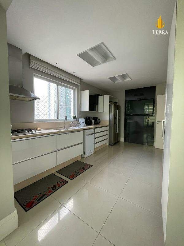 Edifício Bellas Artes Apartamento com 4 quartos, Pioneiros: 