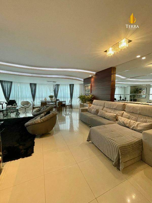 Edifício Bellas Artes Apartamento com 4 quartos, Pioneiros: 