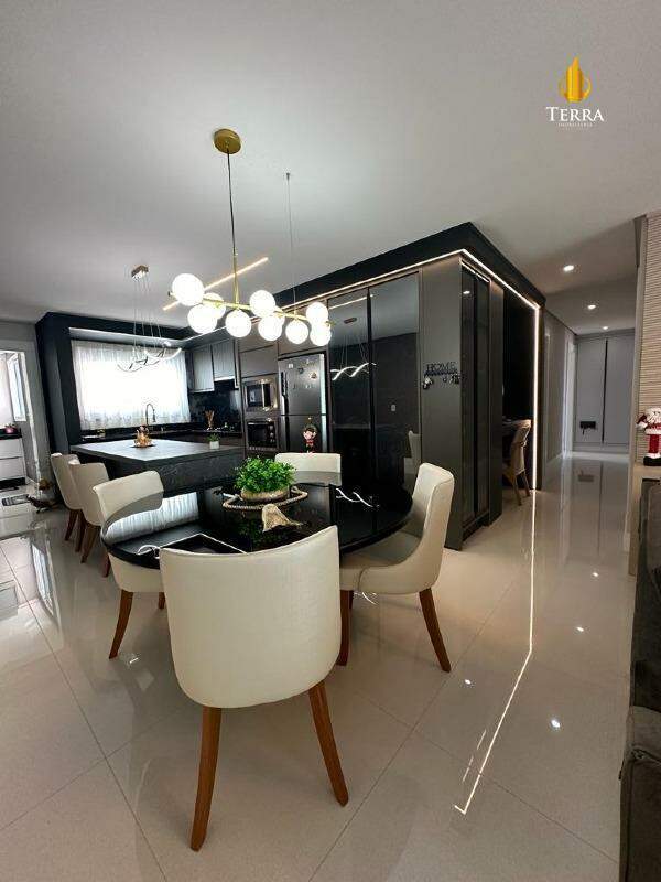 Phoenix Tower Apartamento com 3 quartos, Centro: