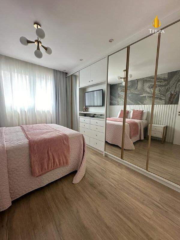 Phoenix Tower Apartamento com 3 quartos, Centro: 