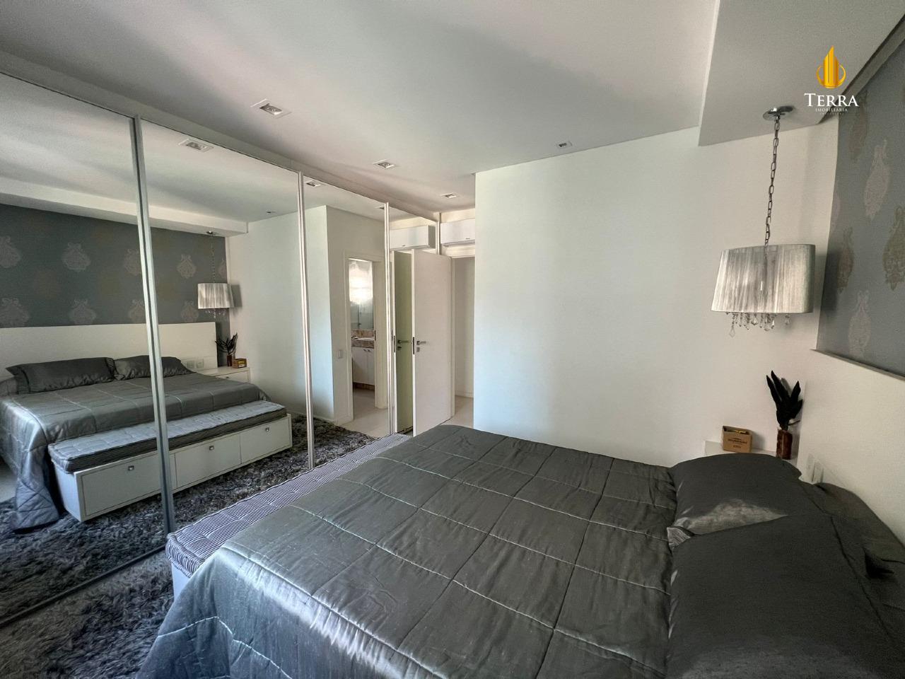 Edifício Lorena Cristina Apartamento com 3 quartos, Centro: