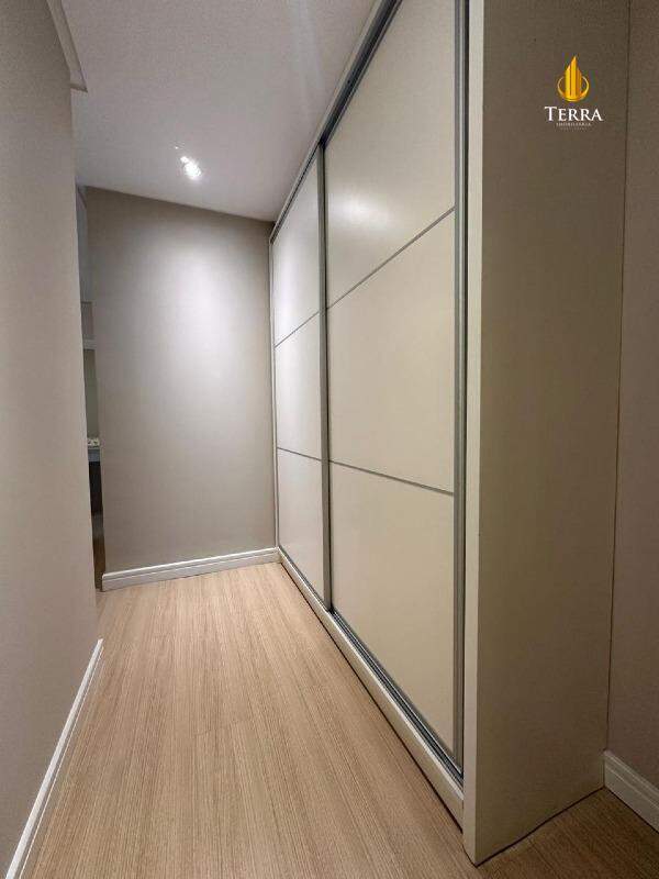 Edificio Sun Place Apartamento com 4 quartos, Centro: 