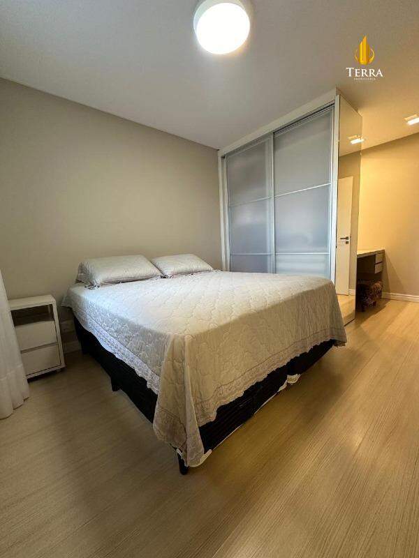 Edificio Sun Place Apartamento com 4 quartos, Centro: 
