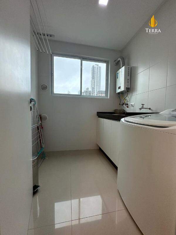 Edificio Sun Place Apartamento com 4 quartos, Centro: 