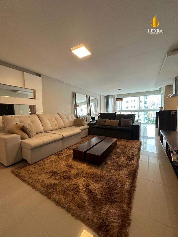 Edificio Sun Place Apartamento com 4 quartos, Centro: 