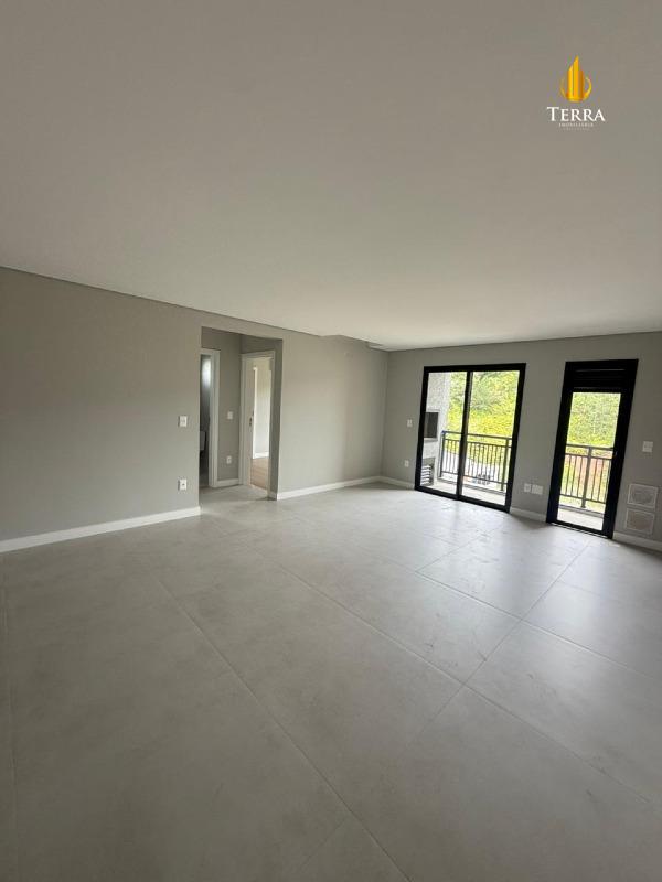 Portal da Brava Residencial Apartamento com 2 quartos, Praia dos Amores: 