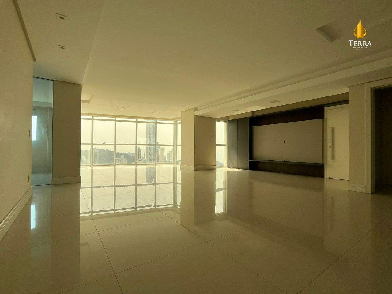 Alameda Jardins Residence Apartamento com 4 quartos, Centro: 