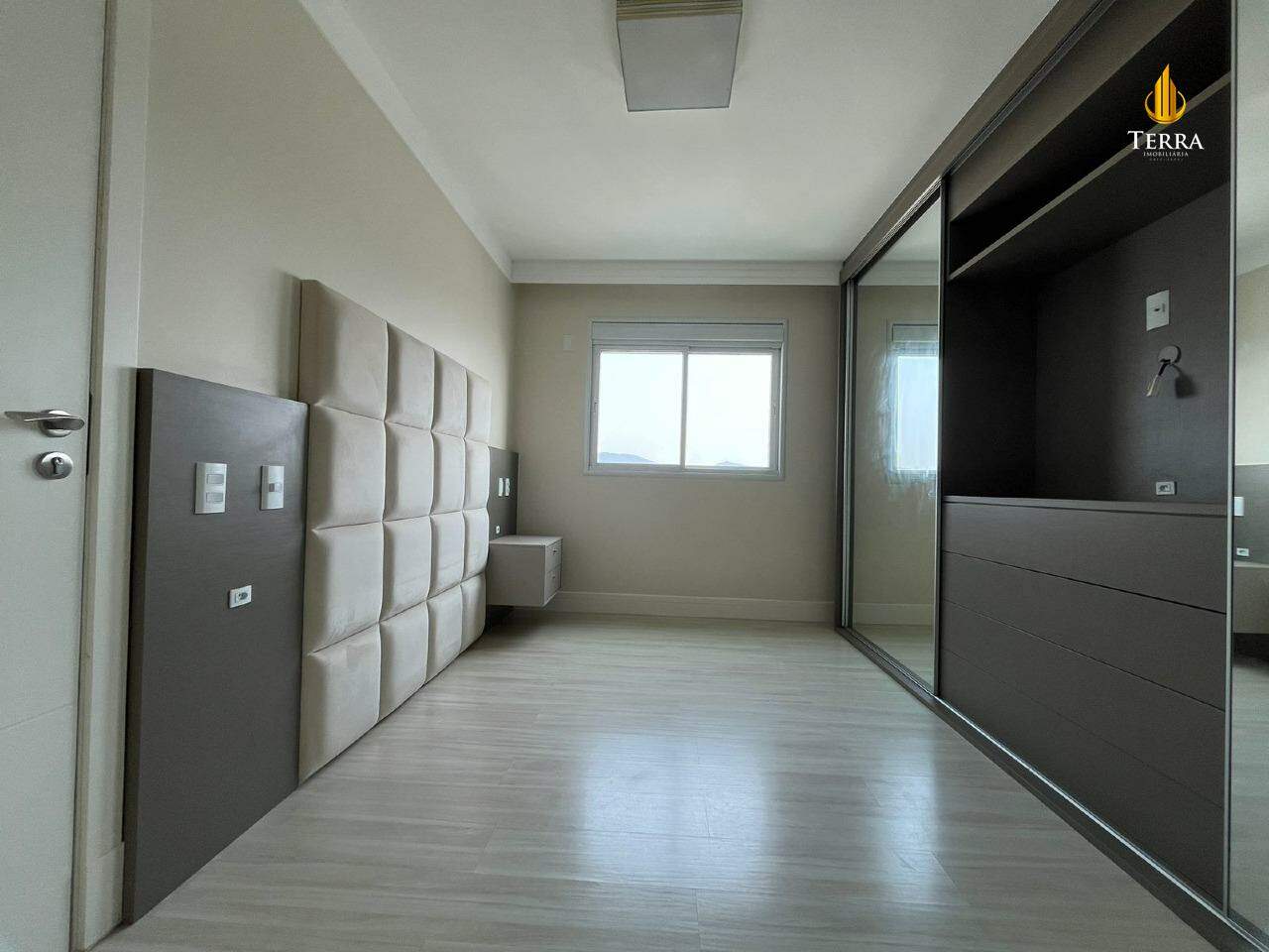 Alameda Jardins Residence Apartamento com 4 quartos, Centro: 