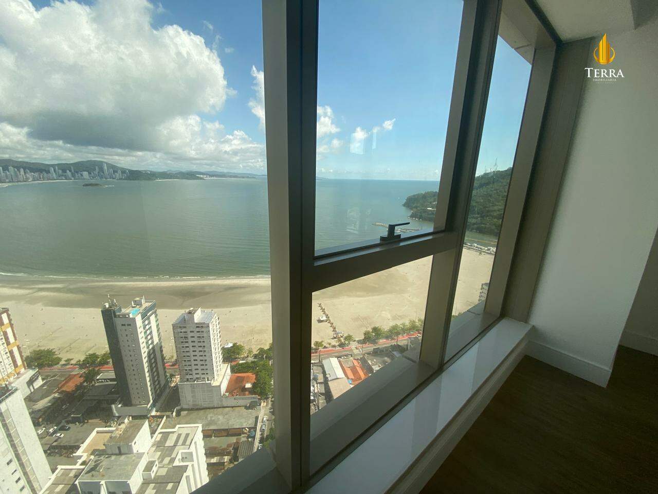Yachthouse By Pininfarina Apartamento com 4 quartos, Centro: 