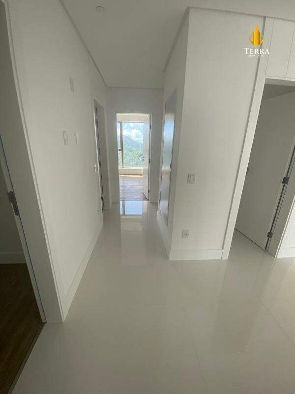 Yachthouse By Pininfarina Apartamento com 4 quartos, Centro: 