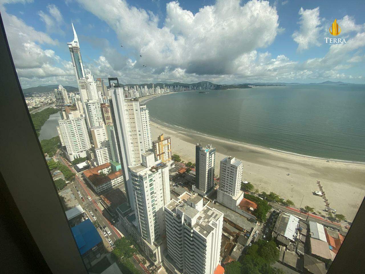 Yachthouse By Pininfarina Apartamento com 4 quartos, Centro: 