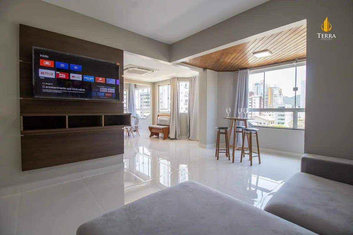 Residencial Costa Bella Apartamento com 4 quartos, Centro:
