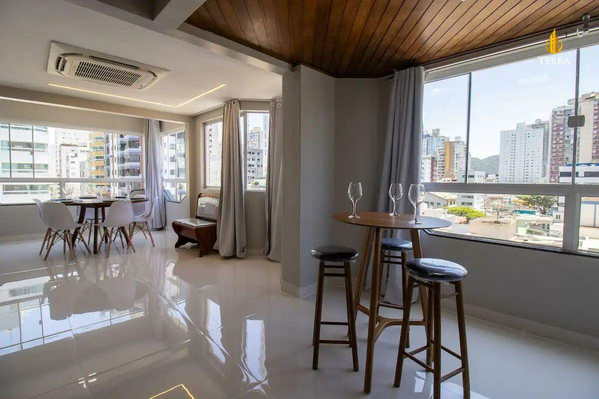 Residencial Costa Bella Apartamento com 4 quartos, Centro: