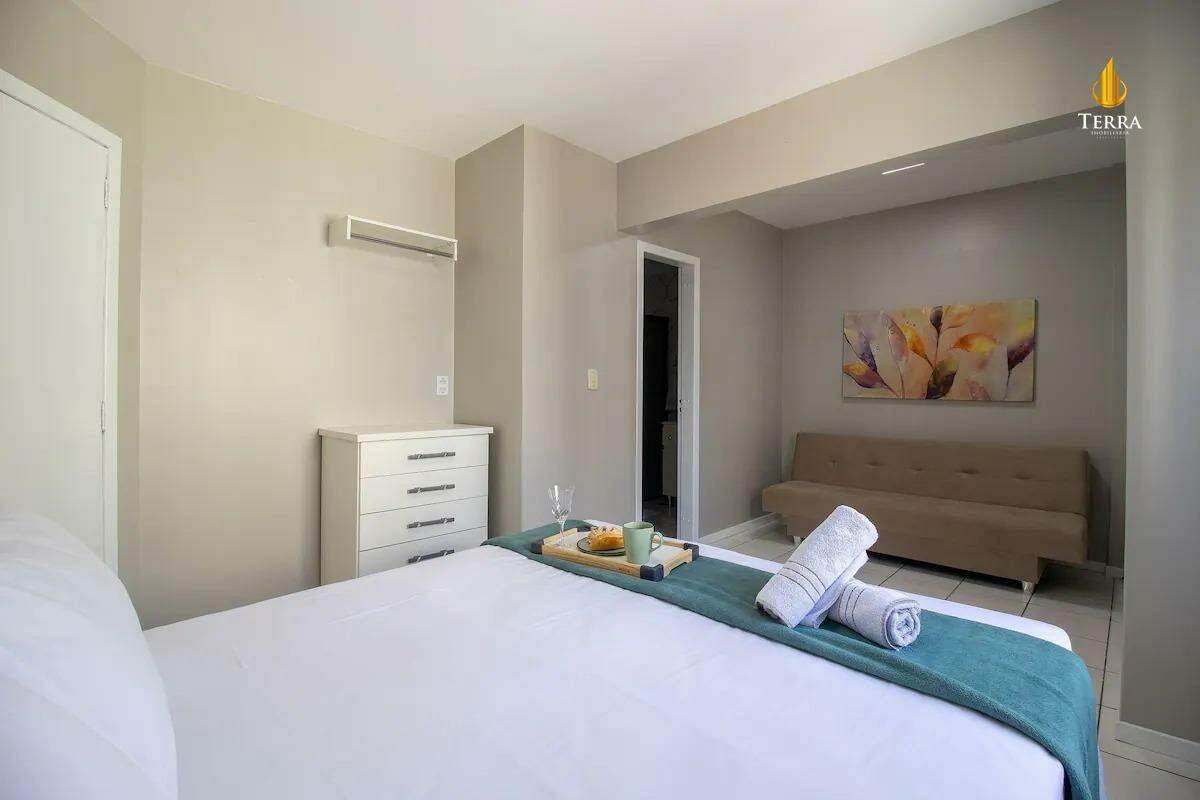 Residencial Costa Bella Apartamento com 4 quartos, Centro: