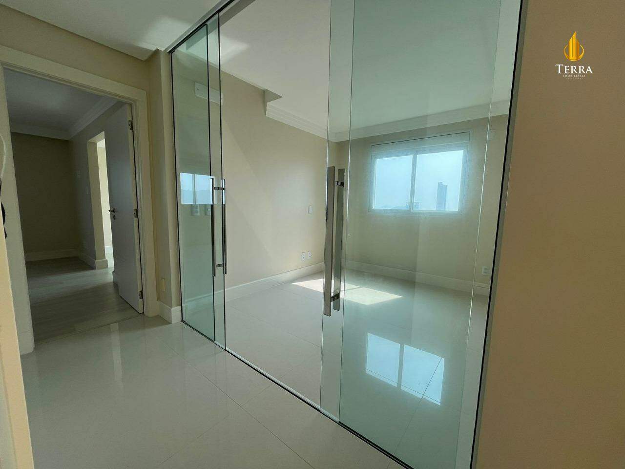 Alameda Jardins Residence Apartamento com 4 quartos, Centro: 