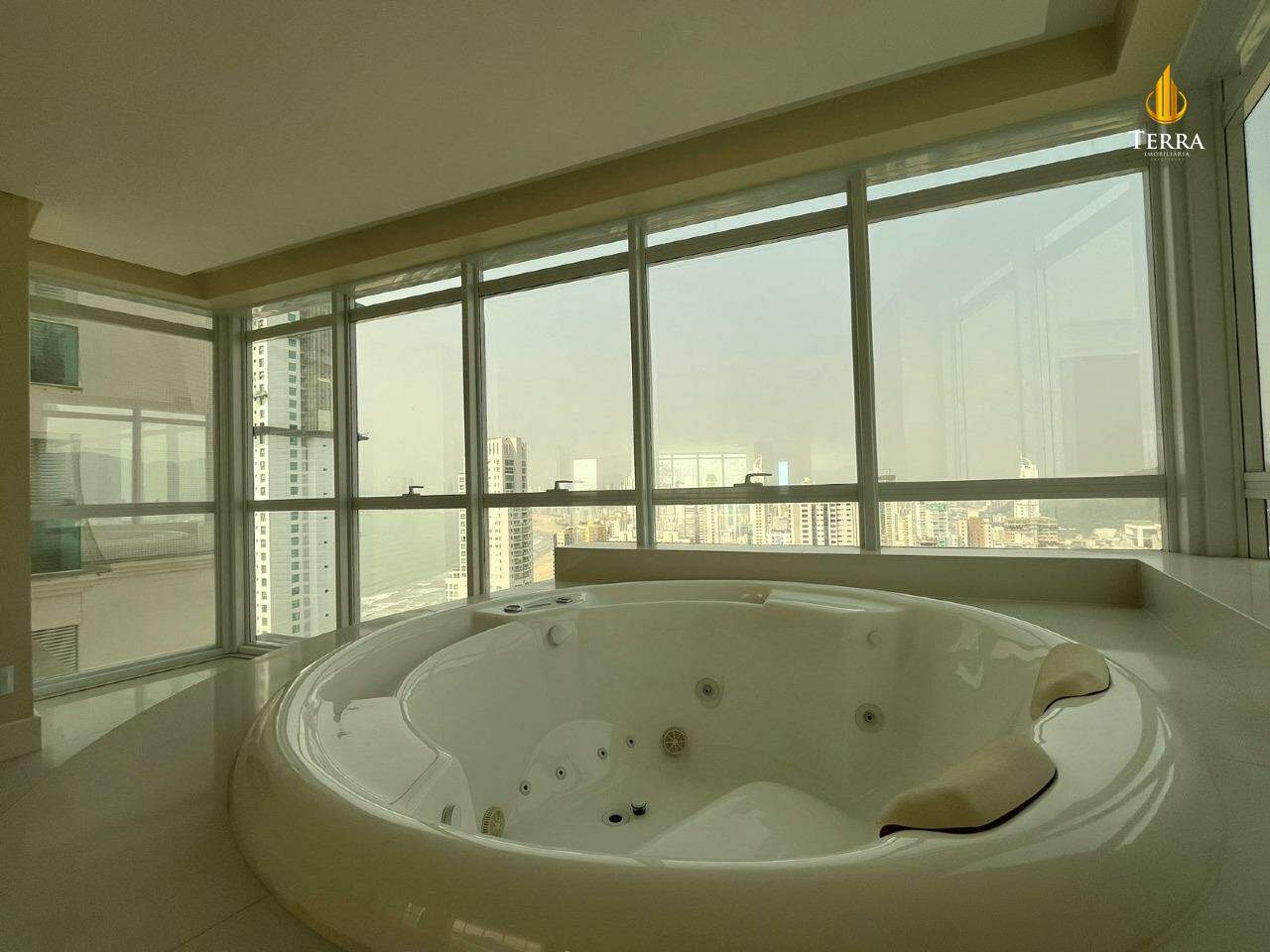 Alameda Jardins Residence Apartamento com 4 quartos, Centro: 