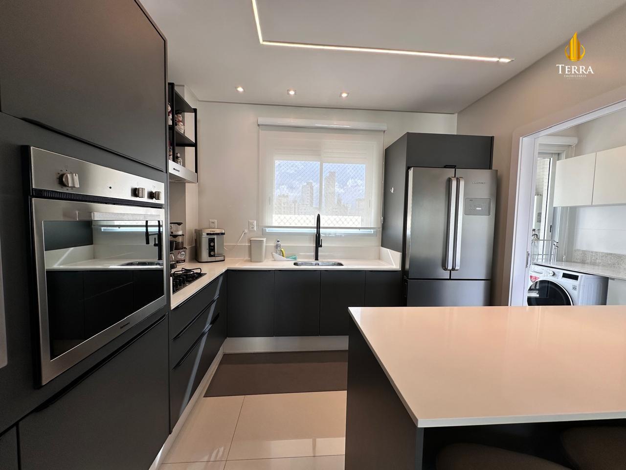 Edifício Serendipity Village Apartamento com 3 quartos, Centro: 