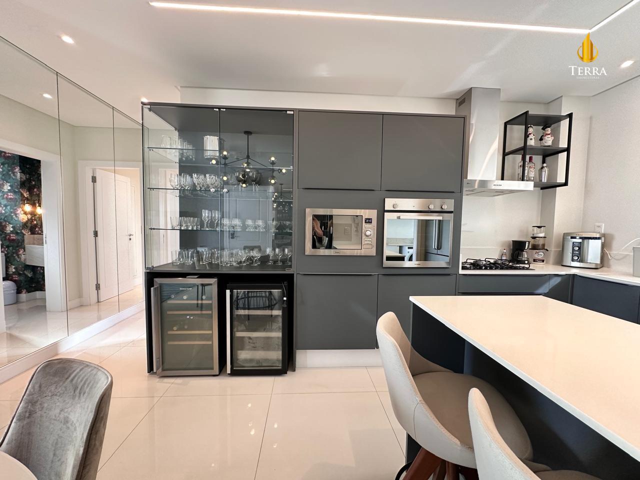 Edifício Serendipity Village Apartamento com 3 quartos, Centro: 