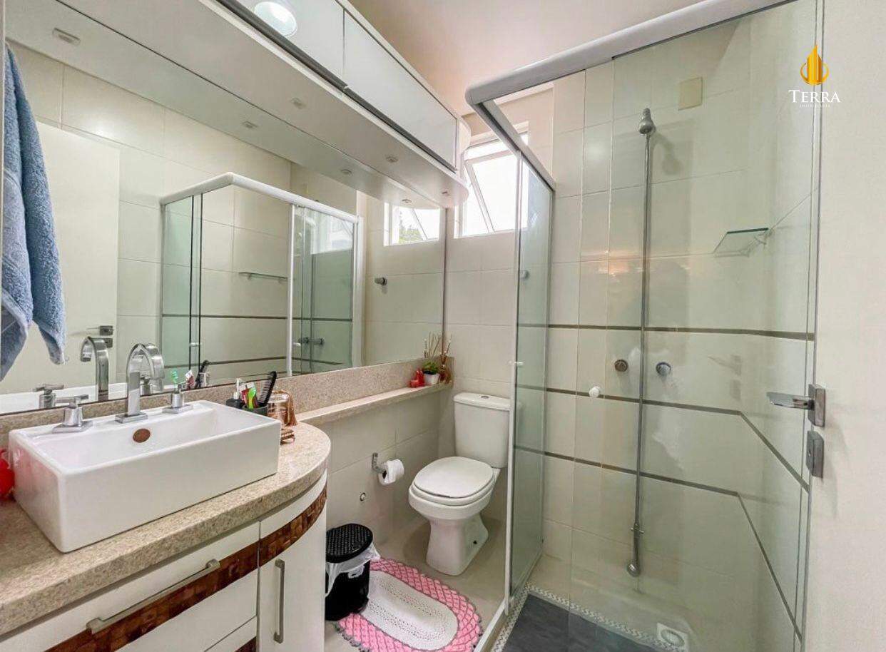 Edifício Bora Bora Apartamento com 2 quartos, Praia Brava: 