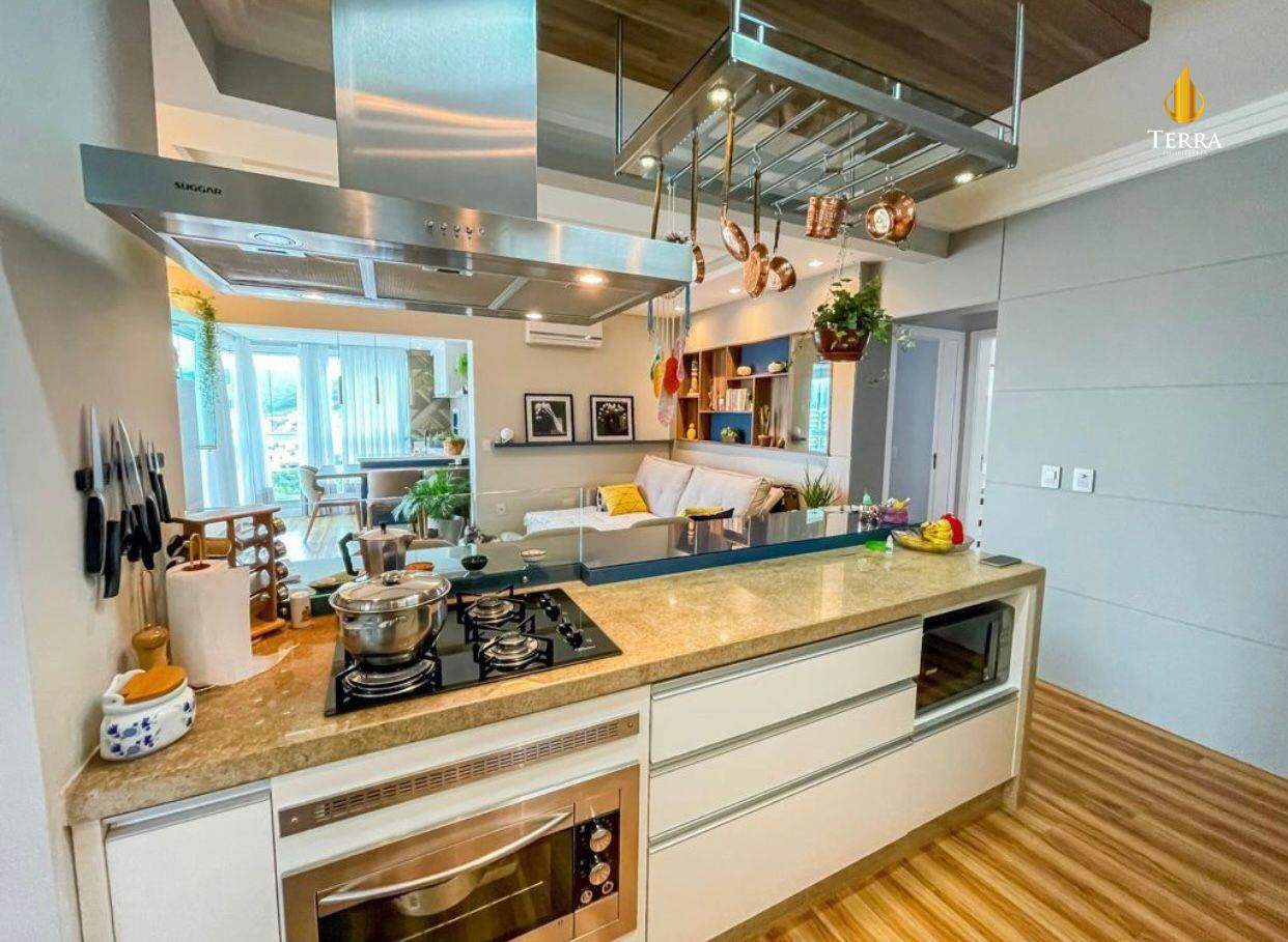 Edifício Bora Bora Apartamento com 2 quartos, Praia Brava: 