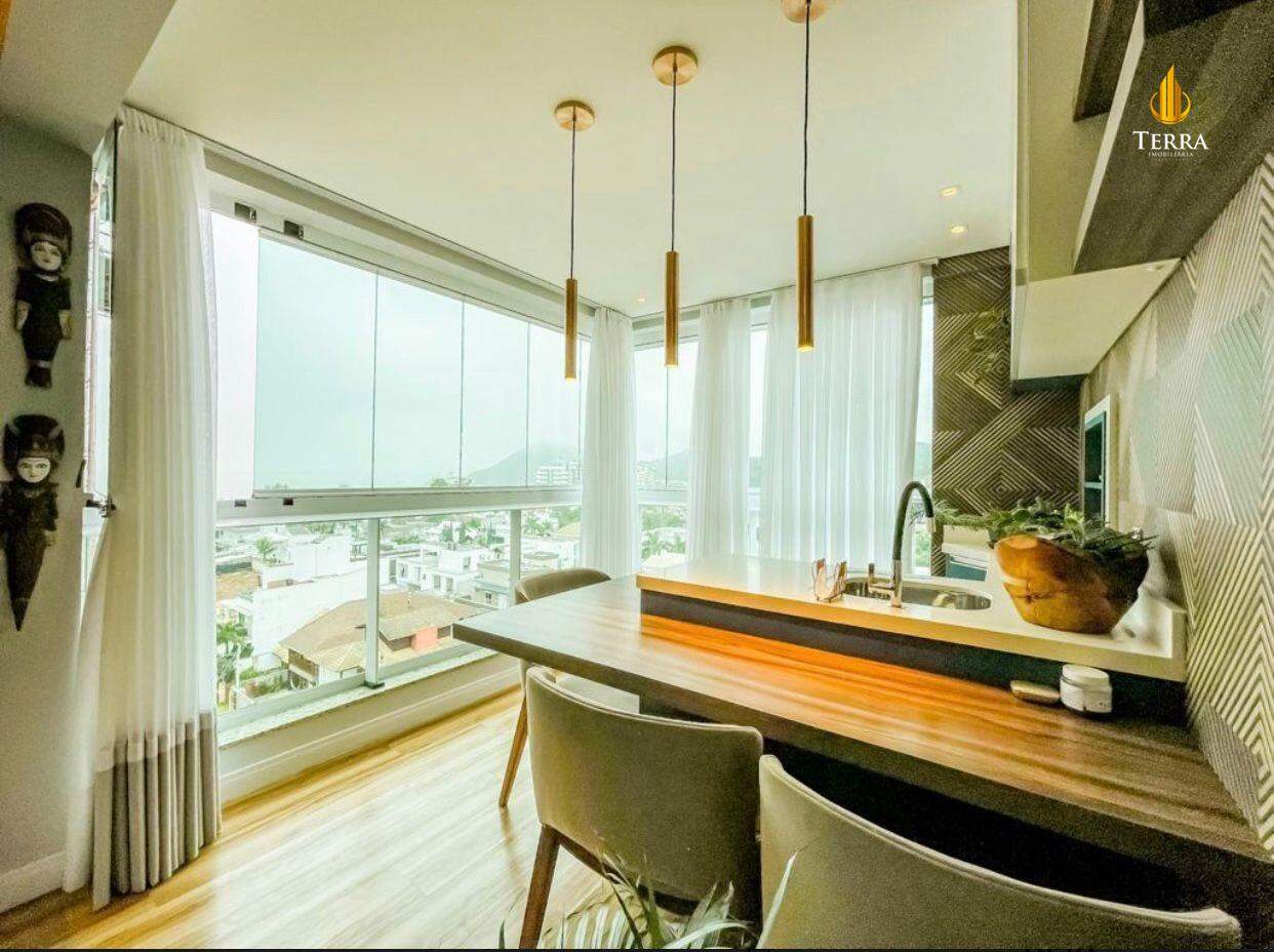 Edifício Bora Bora Apartamento com 2 quartos, Praia Brava: 