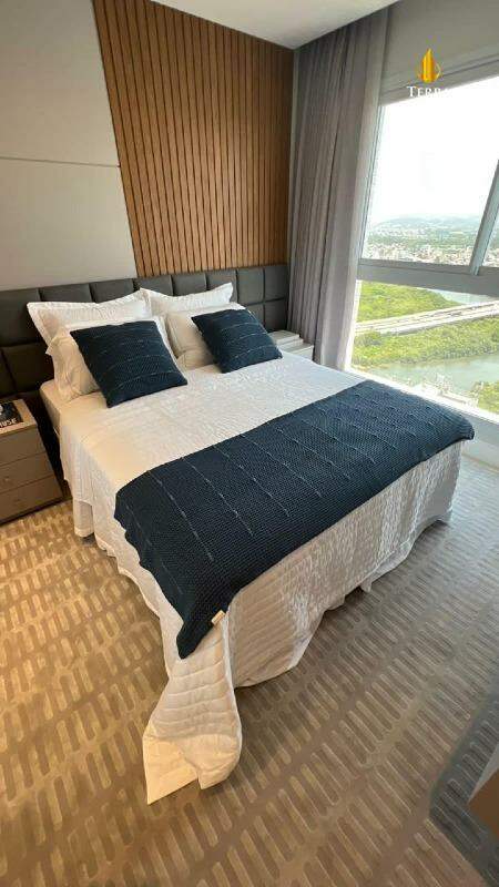 Edifício Epic Tower Apartamento com 4 quartos, Centro: 
