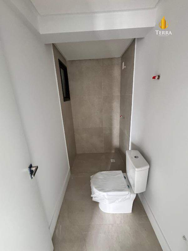 Aventura Residence Apartamento com 2 quartos, Centro: 