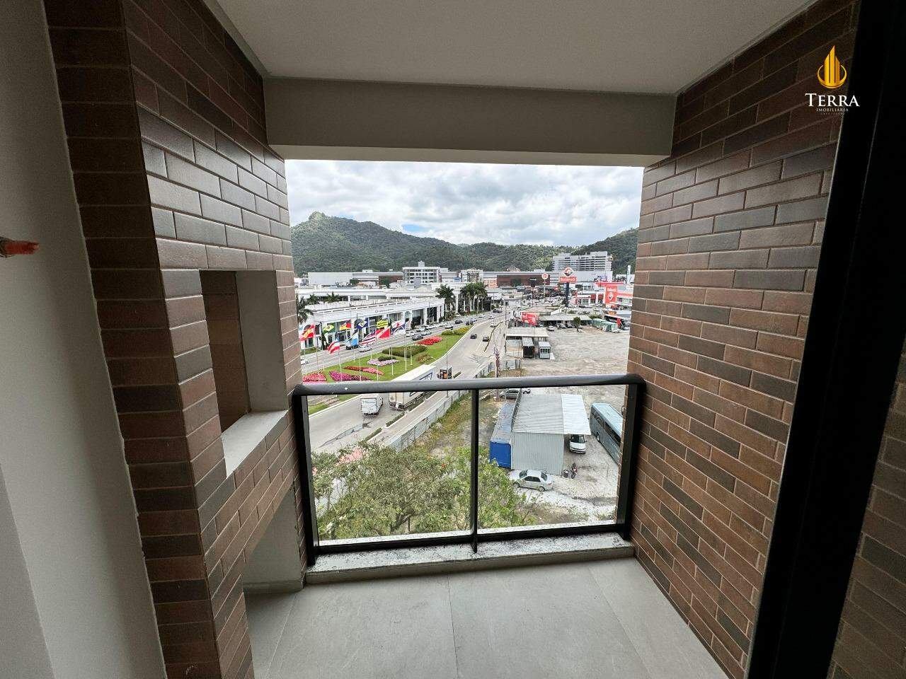 Aventura Residence Apartamento com 2 quartos, Centro: