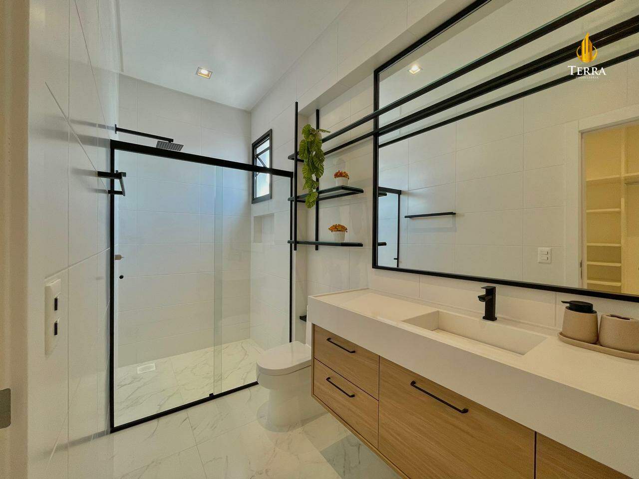  Florence Garden Residence Apartamento com 3 quartos, Centro: 