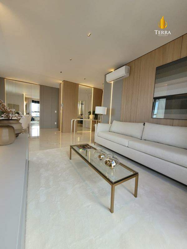  Florence Garden Residence Apartamento com 4 quartos, Centro: 