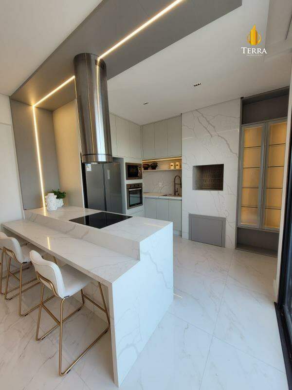  Florence Garden Residence Apartamento com 4 quartos, Centro: 