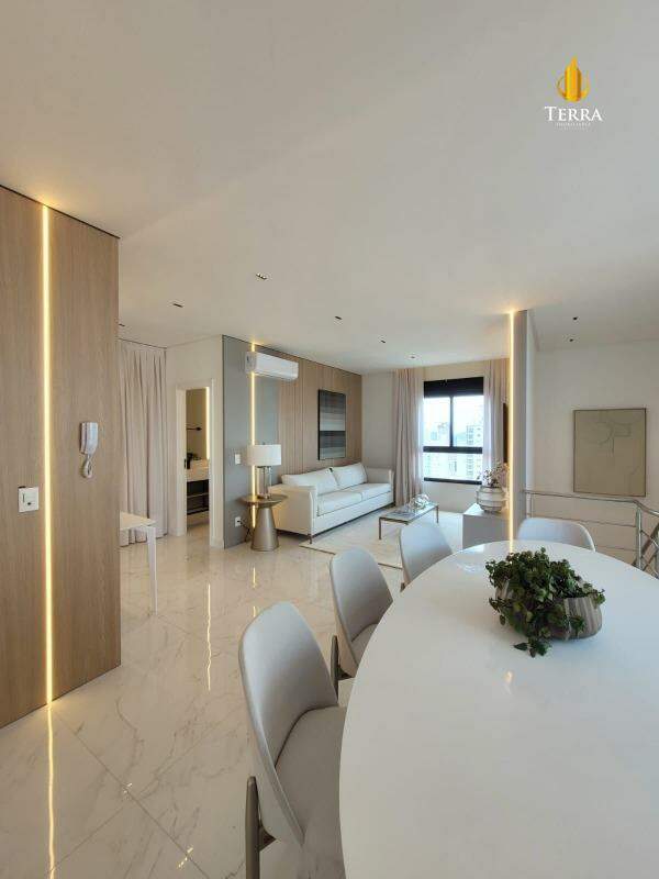  Florence Garden Residence Apartamento com 4 quartos, Centro: 