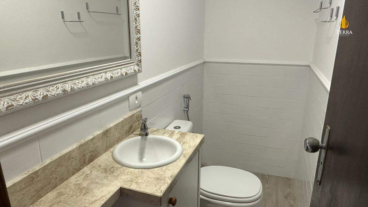 Residencial Village Cabeçudas Apartamento com 2 quartos, Cabeçudas: 