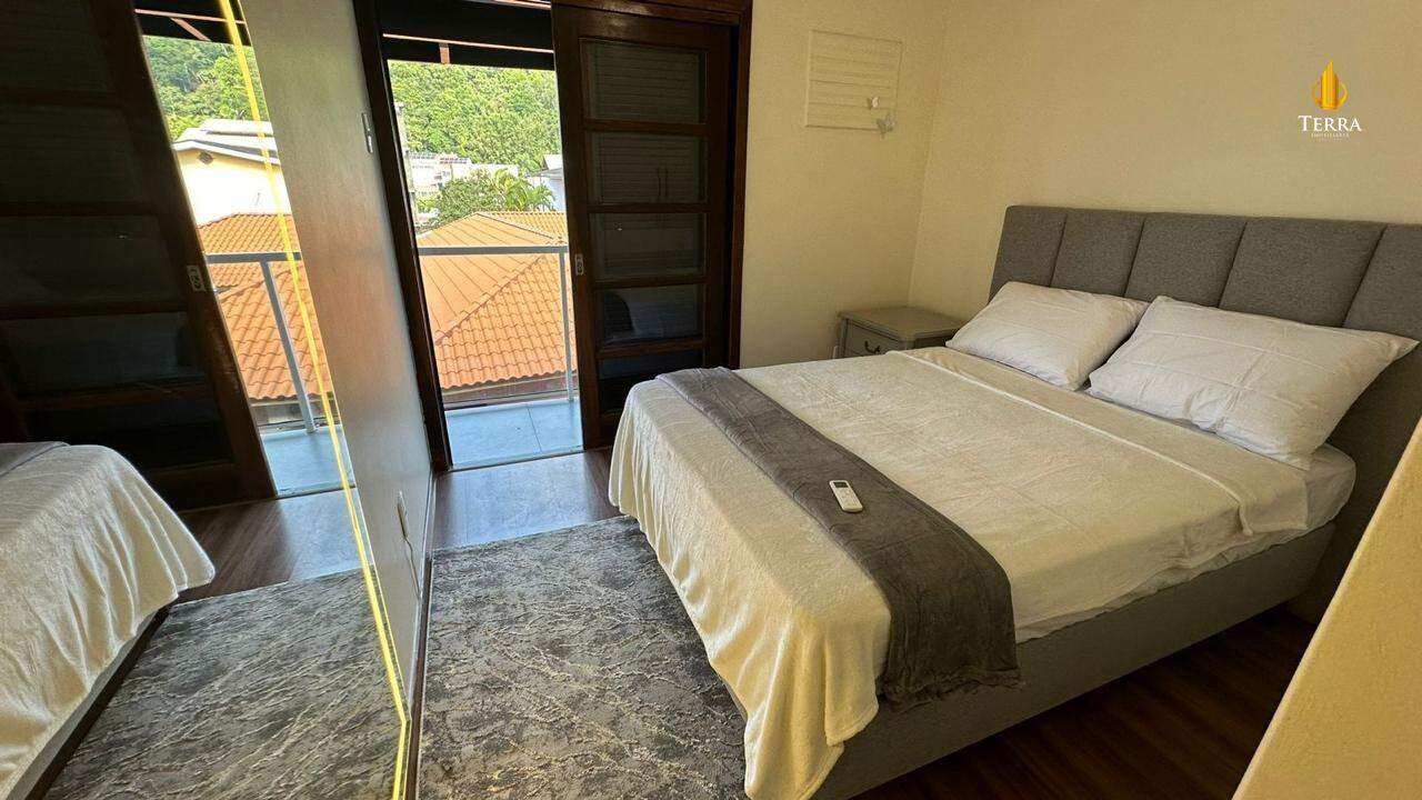 Residencial Village Cabeçudas Apartamento com 2 quartos, Cabeçudas: 