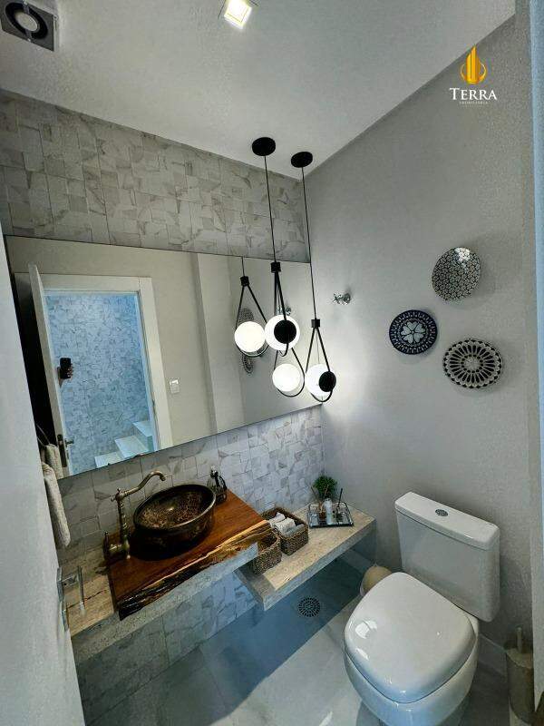 Condomínio Riverside Casa em Condomínio com 4 quartos, Rio do Meio: 