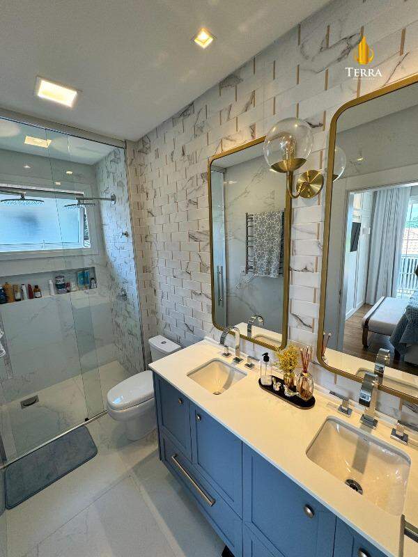 Condomínio Riverside Casa em Condomínio com 4 quartos, Rio do Meio: 