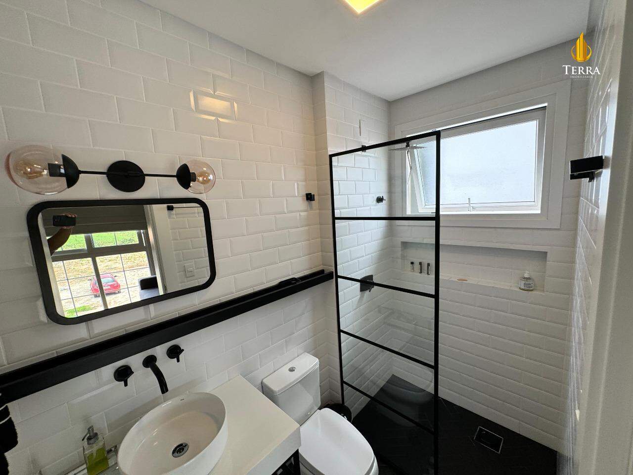 Condomínio Riverside Casa em Condomínio com 4 quartos, Rio do Meio: 