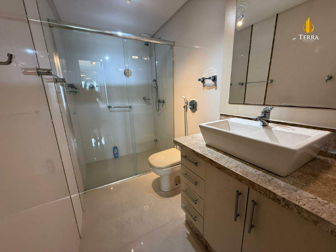  Edifício Constante Apartamento com 4 quartos, Centro: 