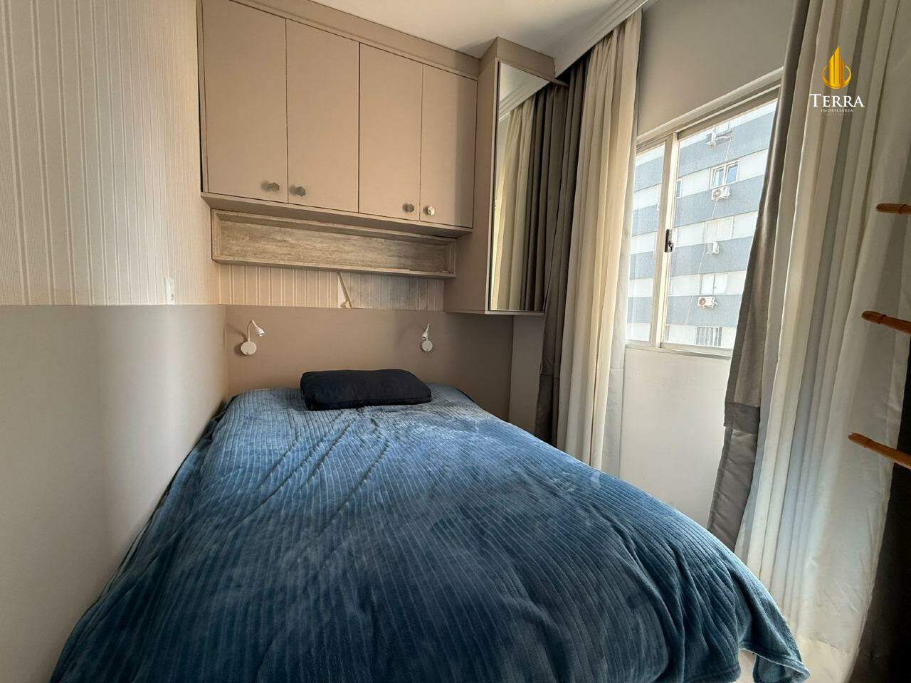  Edifício Constante Apartamento com 4 quartos, Centro: 